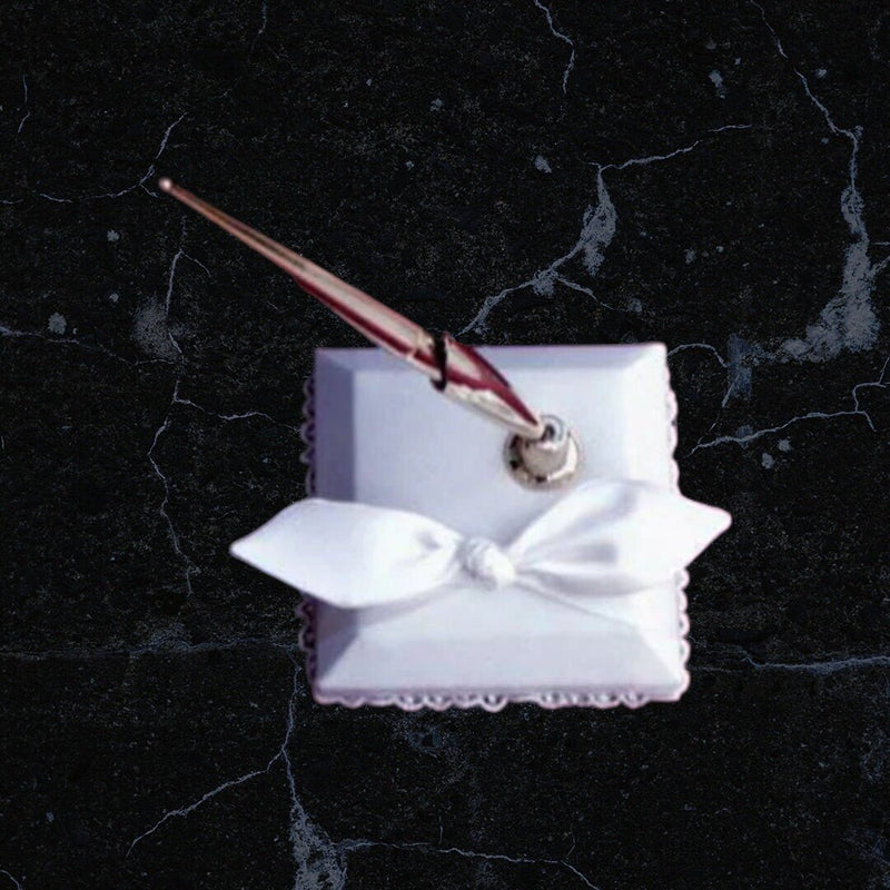 Boda nupcial Nudo de amor blanco Anillo de lazo de satén Portador de almohada Cesta de niña de flores Libro de visitas Juego de bolá­grafos Juego de servidor de cuchillos para pasteles álbum de fotos - SACASUSA