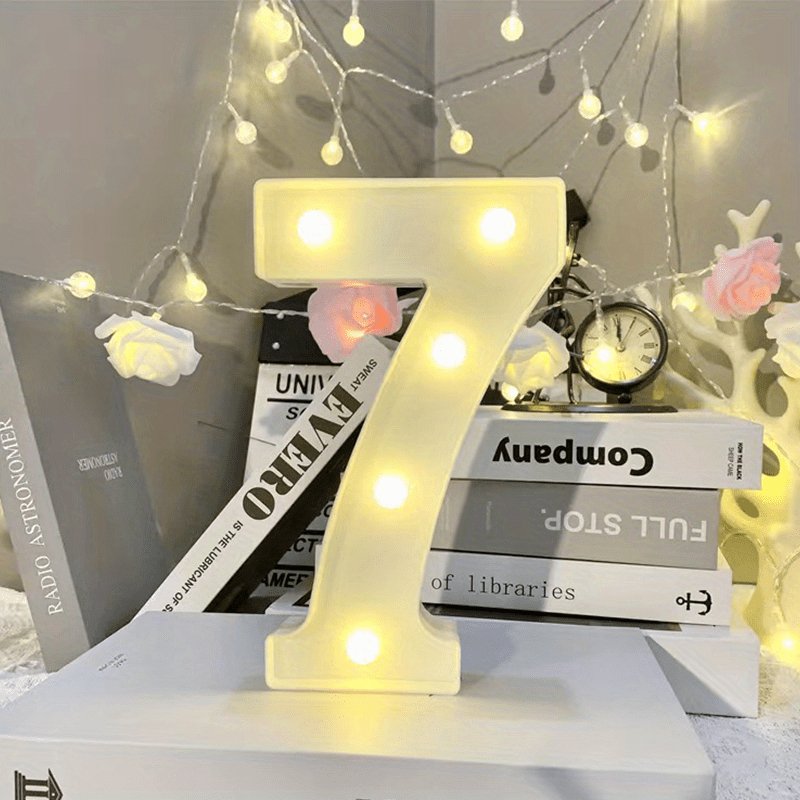 Versátil Luz de Mesa LED de Neón de Alfabeto y Números: Funciona con Baterías, Ideal para Fiestas, Celebraciones y Decoración del Hogar - ¡Sin Enchufes! - SACASUSA